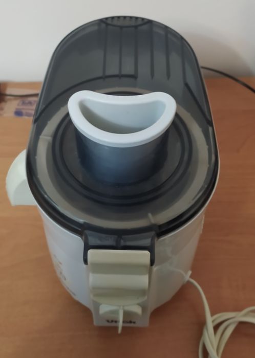 Продам соковижималку vitek 1601