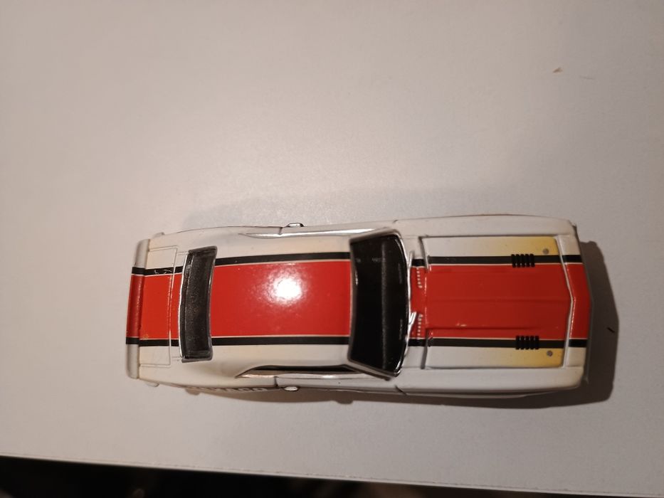 Greenlight 1:64 Chevrolet Camaro RS