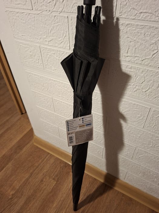 Nowy parasol sprzedam z metka