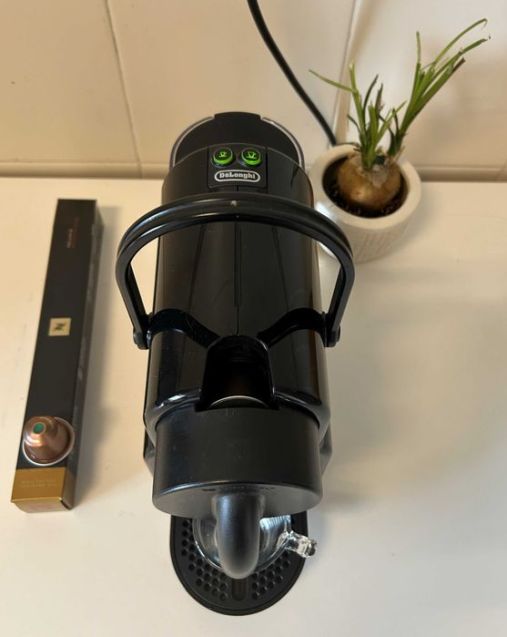 Máquina café NESPRESSO Delonghi Inissia