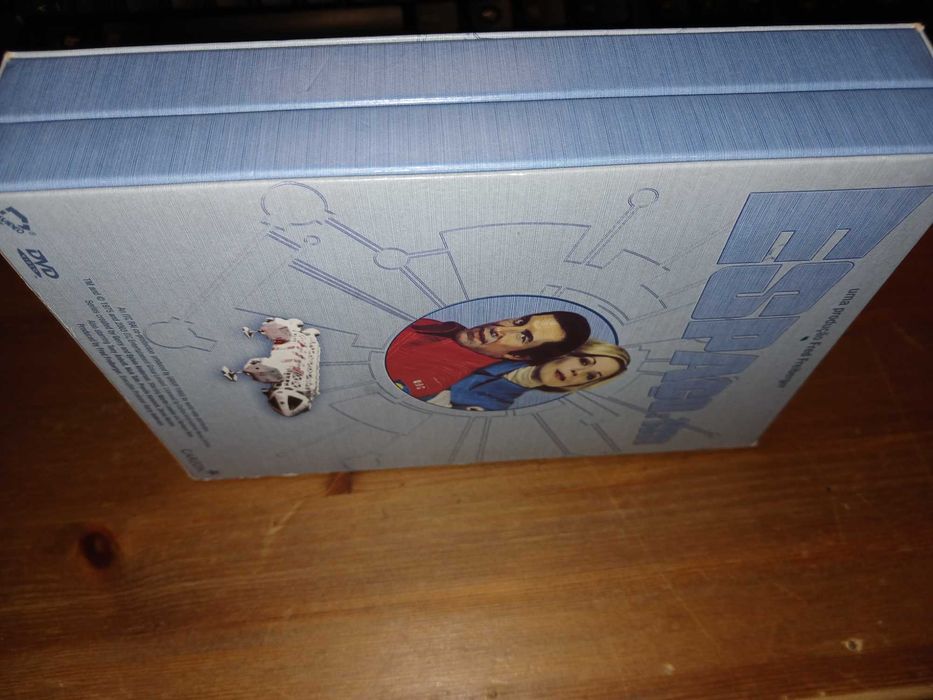 6 DVDs da Série ESPAÇO 1999 de 1976 Volume 2 (24 episódios)  Legendas em português. Usado em bom estado