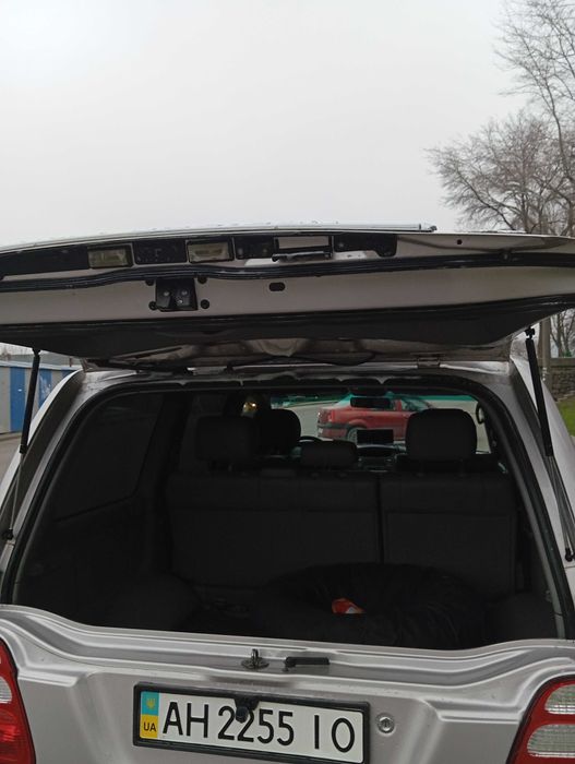 Toyota Land Cruiser 100