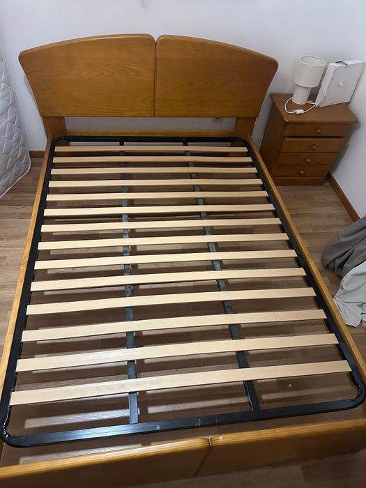 Cama de casal madeira maciça