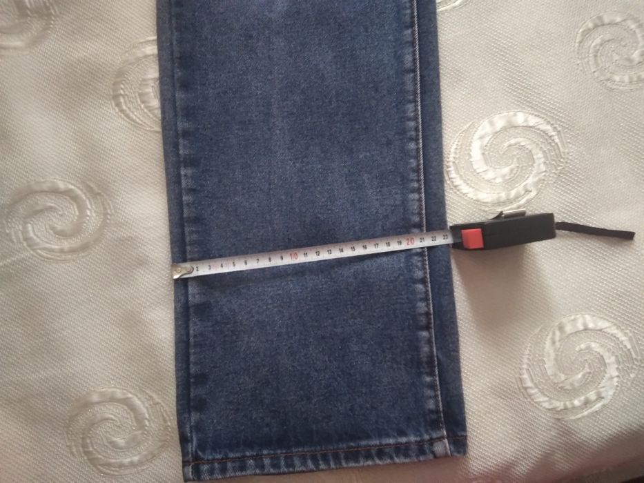 Джинси жiночi прямi