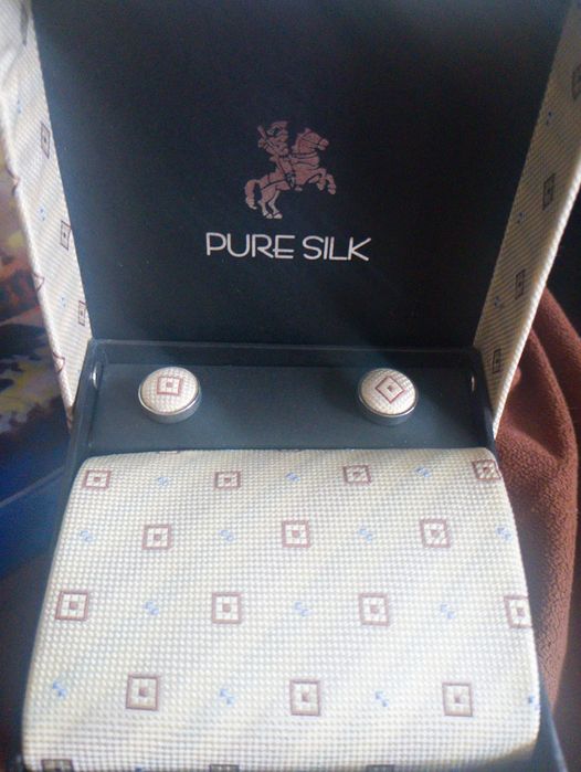 Krawat ze spinkami Pure Silk. Limitowana edycja!