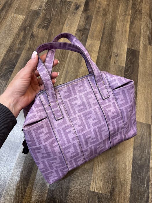 Сумка під fendi