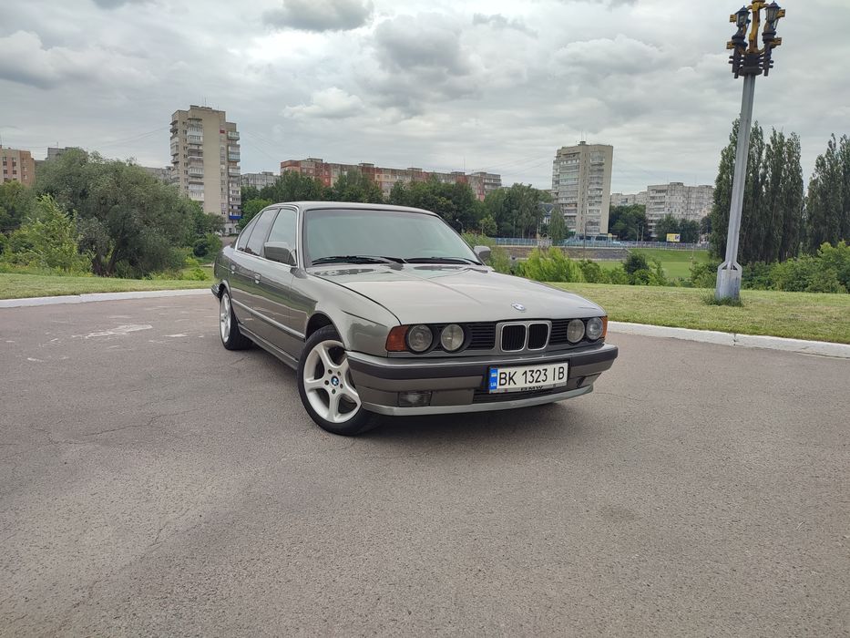 Продам Bmw 535i e34