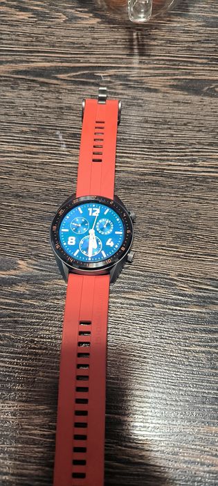 Продам смарт годинник huawei watch GT FTN-B19
