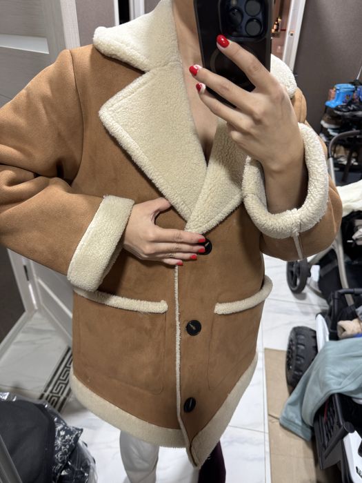ZARA Дубленка дуже тепла і стильна