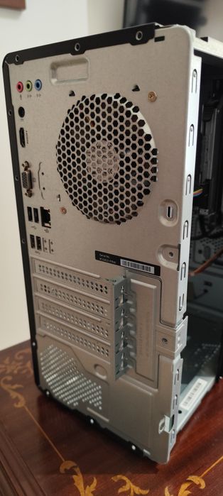 monitor LG + HP Pavilion 590 a0xxx