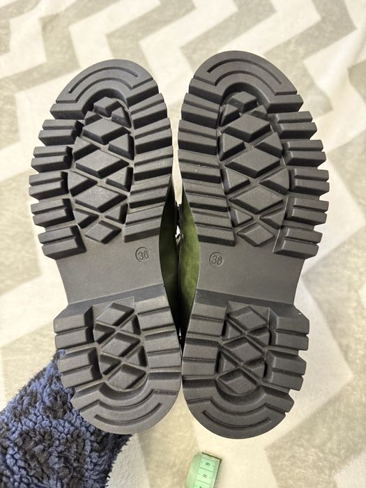 Нові жіночі туфлі 36