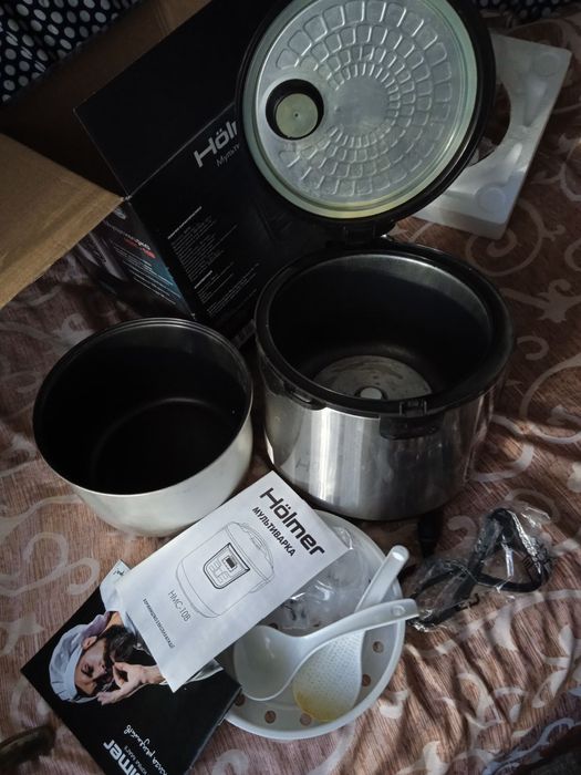 Мультиварка Hölmer HMC-10B