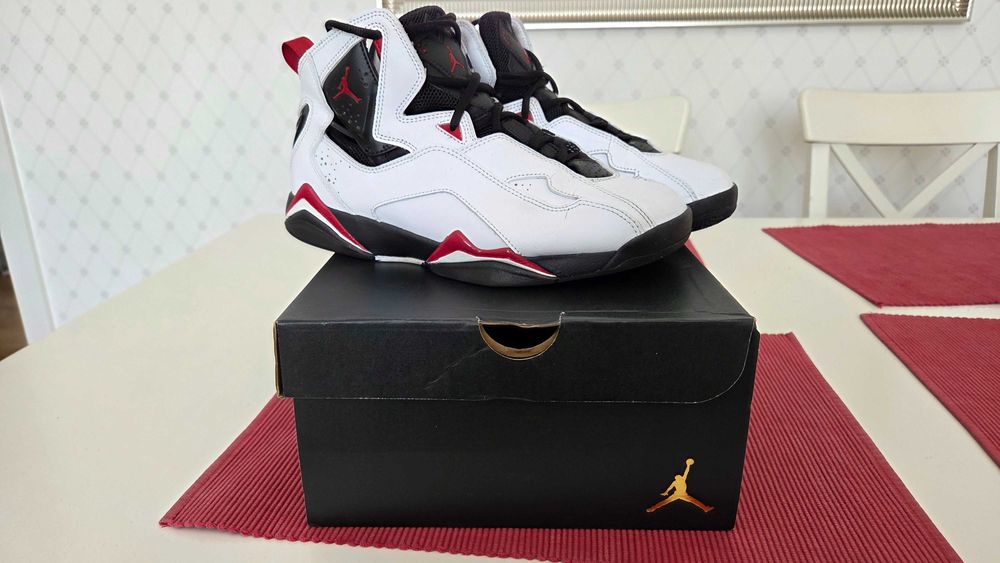 Buty Jordan True Flight rozm.41