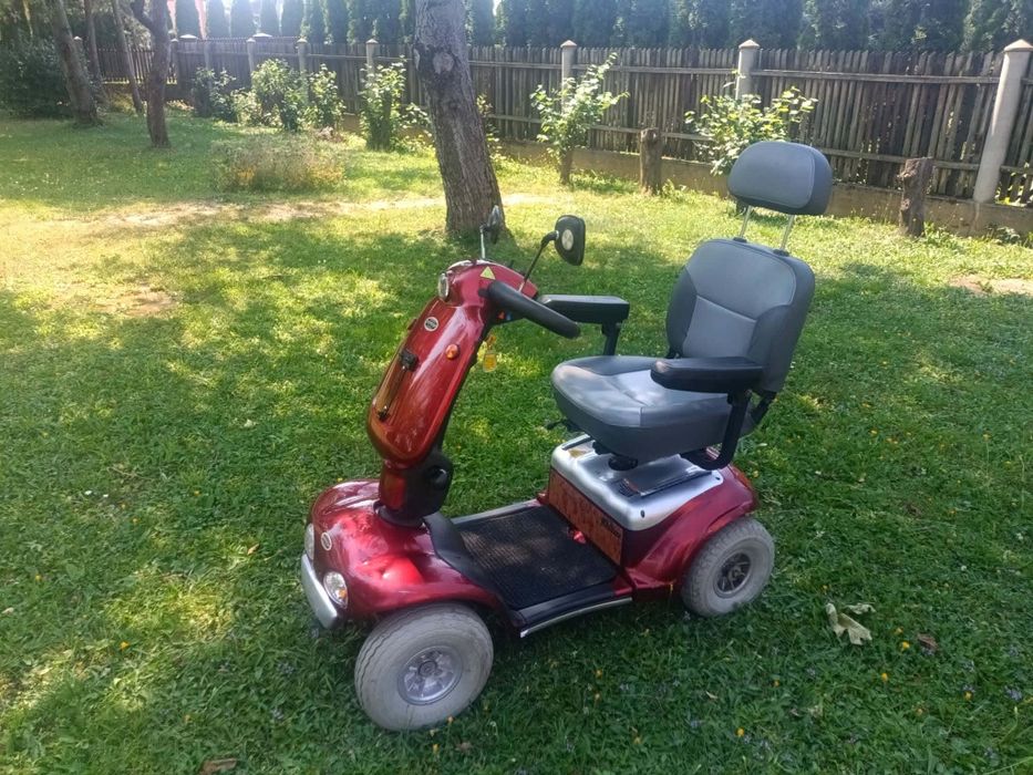 skuter wózek inwalidzki elektryczny pojazd