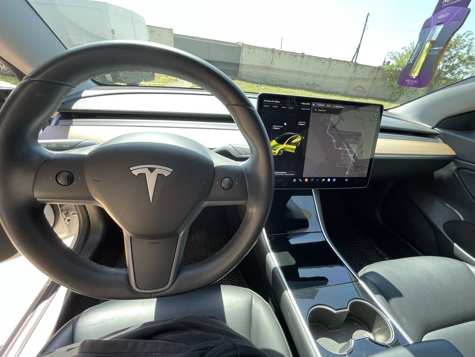 Tesla Model 3  Longe Range Dual Motor