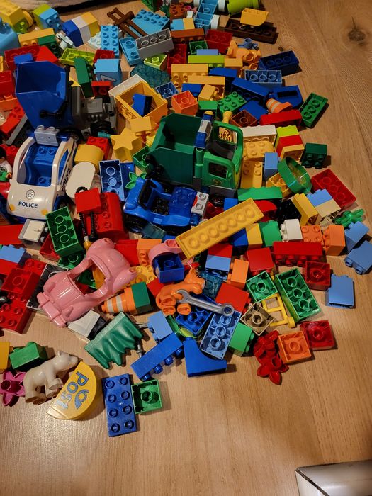 Klocki Lego Duplo 3,5kg+ 2,5 kg gratis