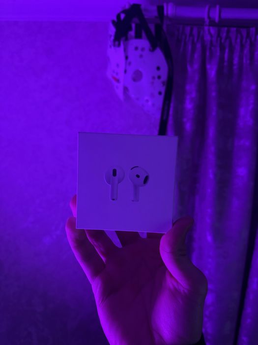 Apple airpods 4 новые оригинальные