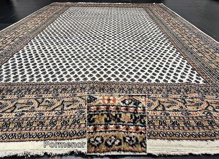 Tapete Persa SAROUGH com padrão MIR original, elaborado manualmente com lã sobre algodão e medidas 295cm x 195cm
