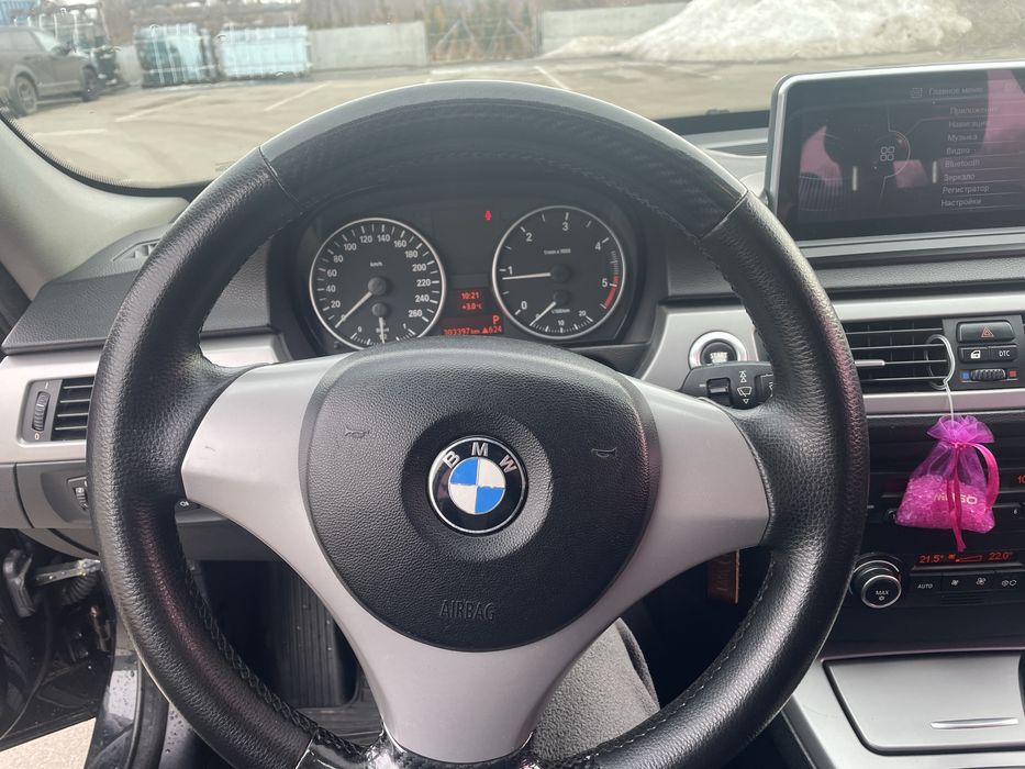 Продам BMW E91  2.0d