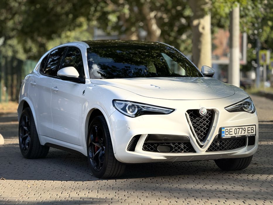 Продам Alfa-Romeo Stelvio quadrifoglio