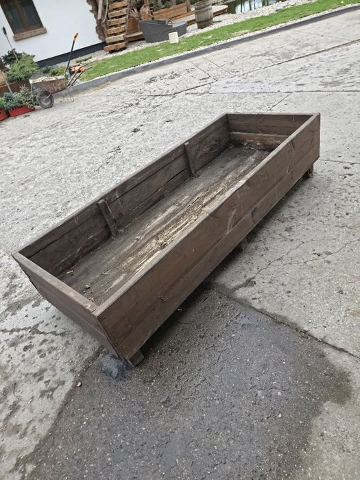 Bardzo duża donica