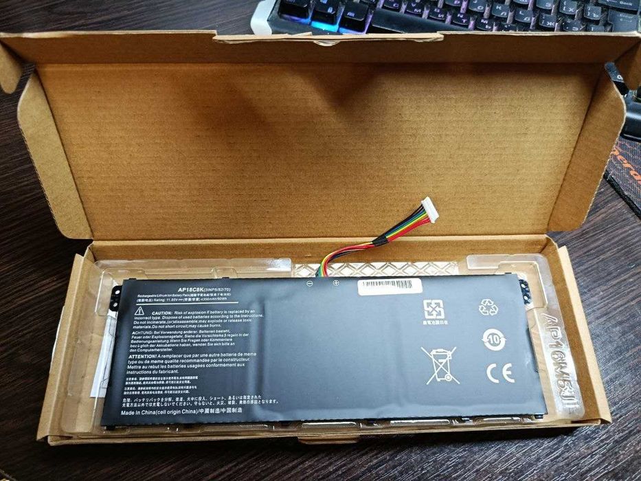 Продам батарею для ноутбука AP18C8K