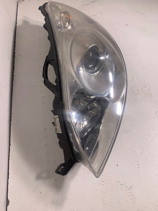 Lampa reflektor przedni lewy prawy Peugeot 407 cana za 1 szt