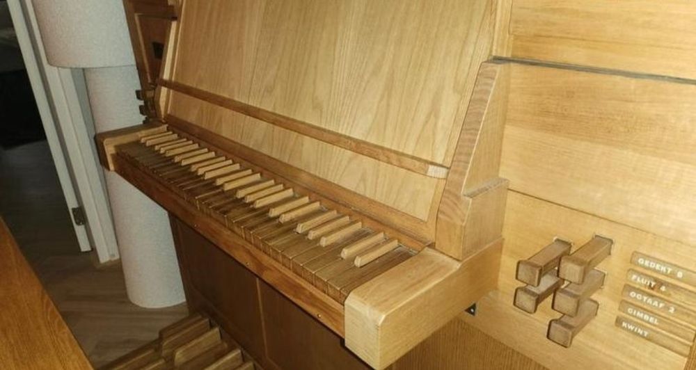 Organy piszczałkowe P.Bakker 1988 rok