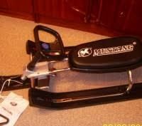 Снігокат-санки НОВІ Мустанг (Mustang) оригинал хром  карбонові лижі