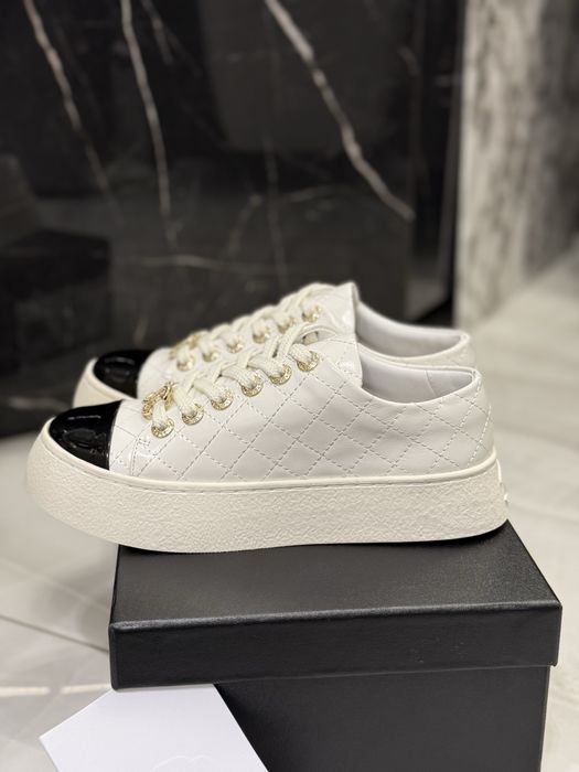 Trampki Chanel White Leather