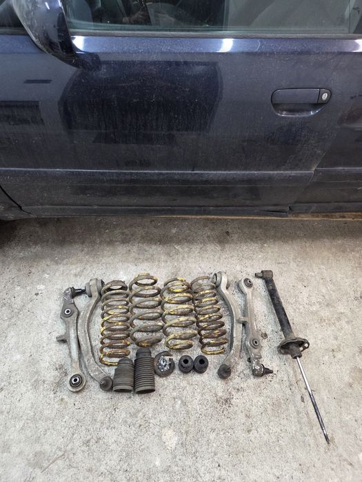 Sprężyny obniżające Audi a4b5  -35/40mm