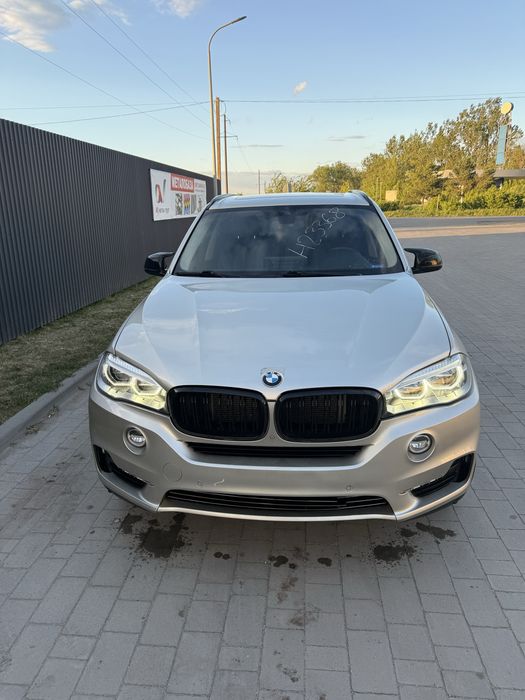 Свіжо пригнана друга машина в сімї BMW X5