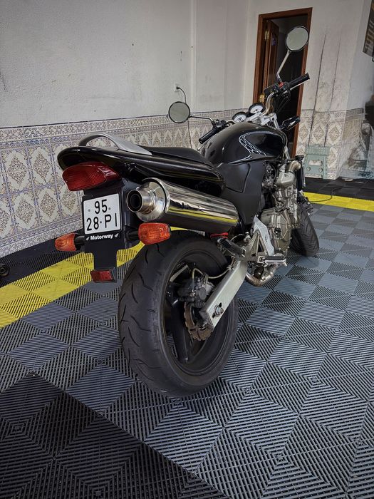 Honda Hornet 600 – Ano 2000 | Excelente Estado | Toda Revisionada