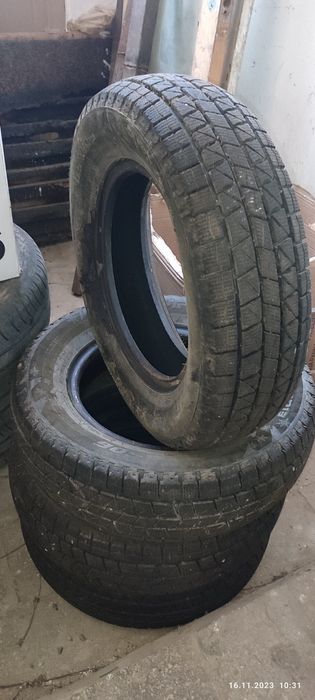 Продам резину зимню