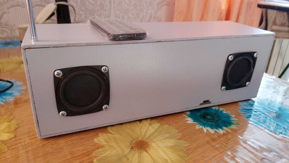 5 в 1  на аккумуляторах, мощность 10+10 Вт