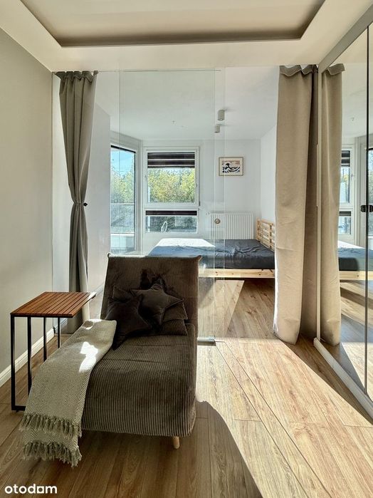 2 miejsca postojowe / balkon / tuż obok tramwaju / ul. Mogilska