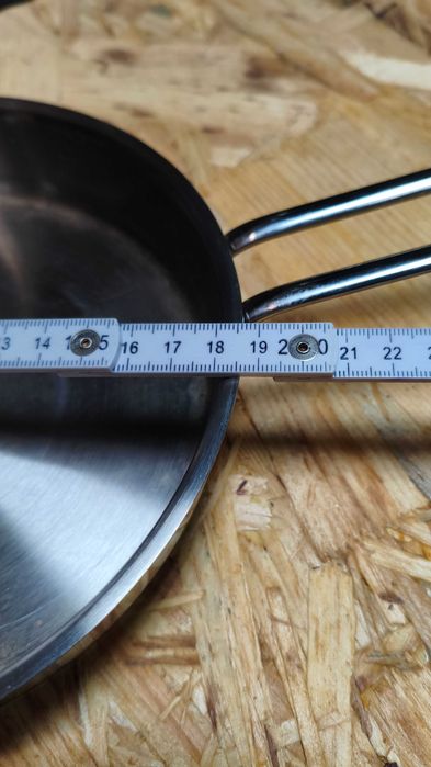 Patelnia ze stali nierdzewnej WMF