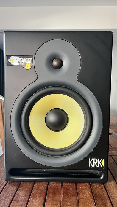 Monitores de estúdio KRK Rokit 8 G1 (Par)