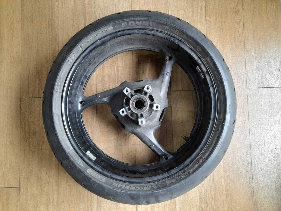 Jante Traseira Tubless C/Pneu OEM SUZUKI GSXR 6 0 0   7 5 0 2 0 1 0