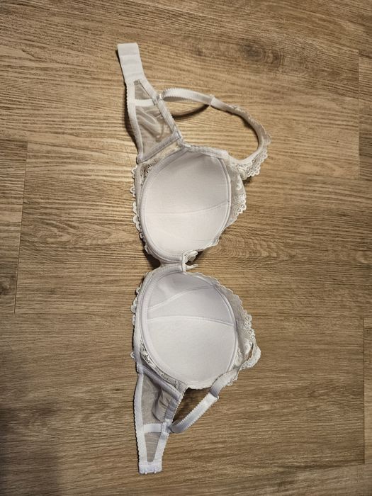 Nowy biustonosz usztywniany MAT