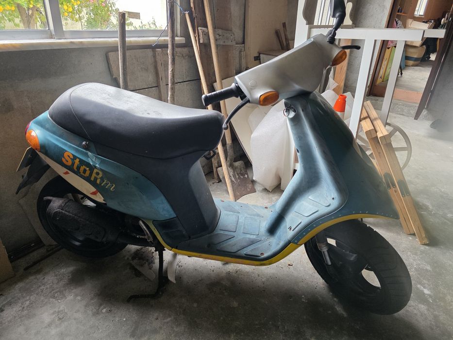 Scootter Gilera Strom