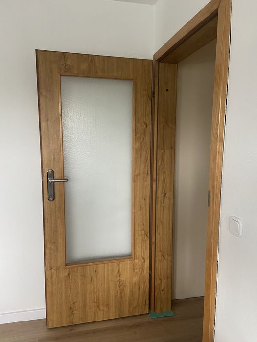 Drzwi ciężkie wewnętrzne prawe i lewe 80 z szybą klamka gratis