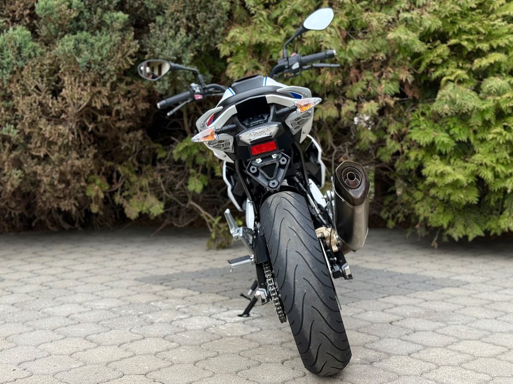 alt