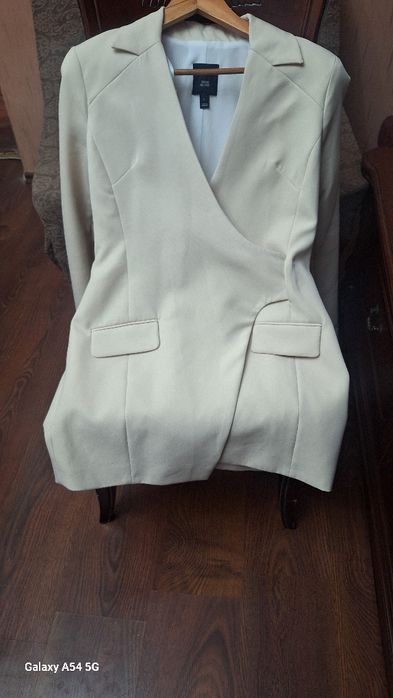 Сукня-піджак жіноча  Rived island