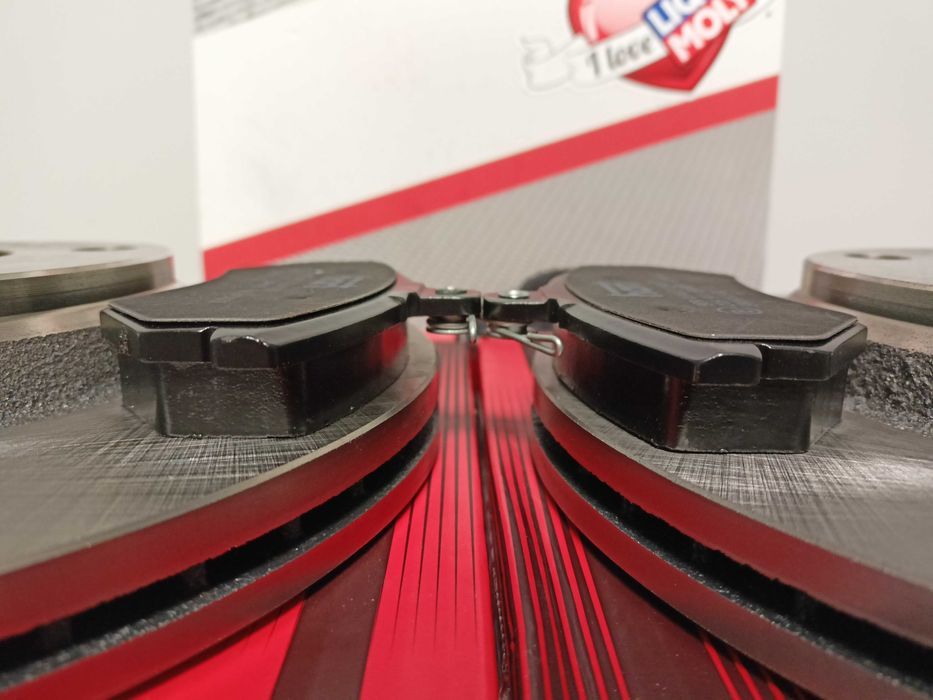 Audi A4/Passat B5 1.6-1.9D Tarcze hamulcowe 280mm przód+klocki kpl.>