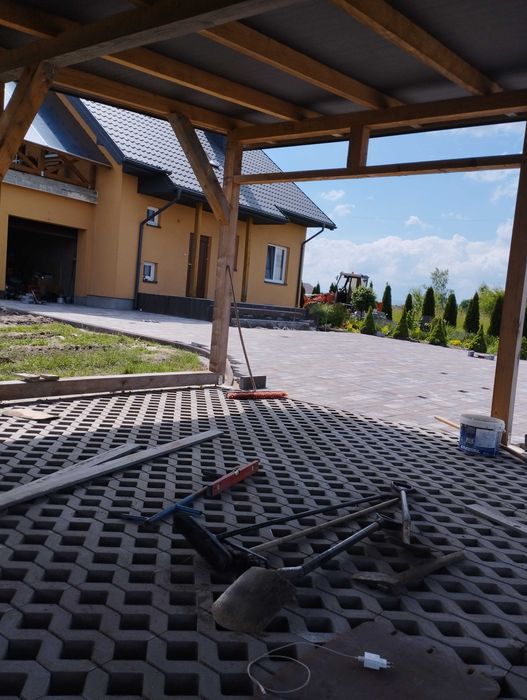 Układanie kostki brukowej