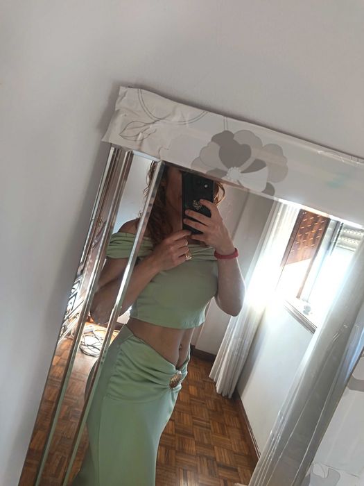 Conjunto top e saia estilo praia/sereia