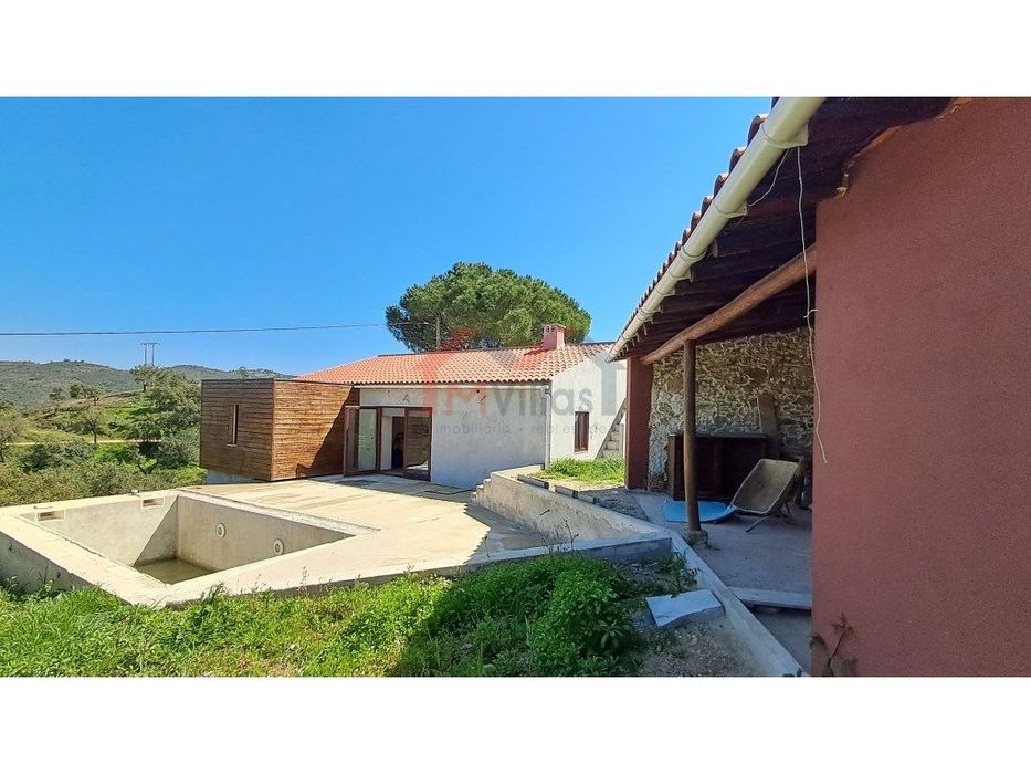 Moradia V2 renovada com vista campo - Loulé
