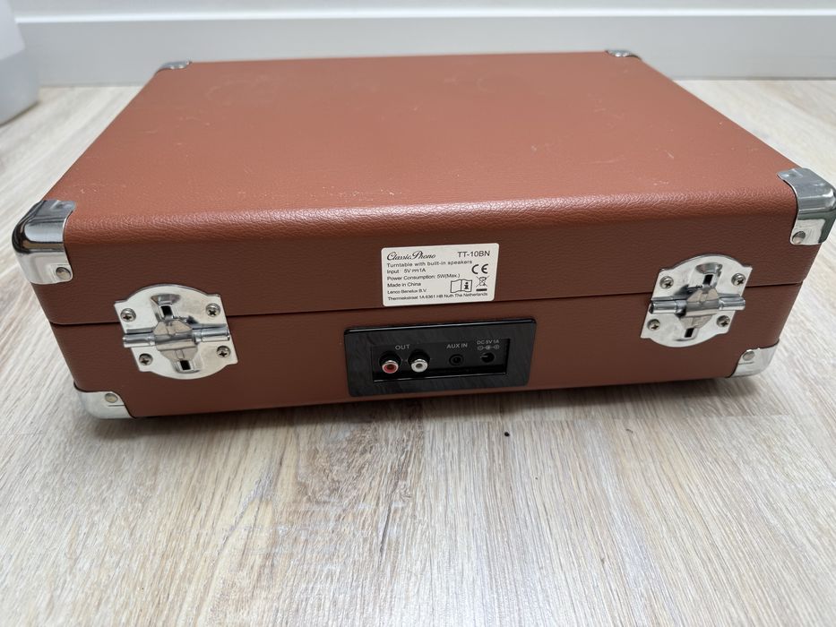 Classic Phono TT-10BN - Przenośny gramofon z głośnikami