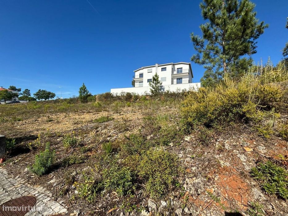 Lote de terreno  para  construção de Moradia Geminada